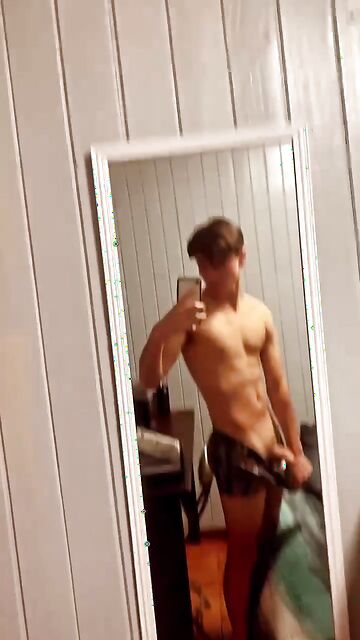 Straight muscle twink boy shows his big cock on snapchat for a friend